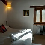 Restored Country Estate Between Tuscany And Umbria בית נופש